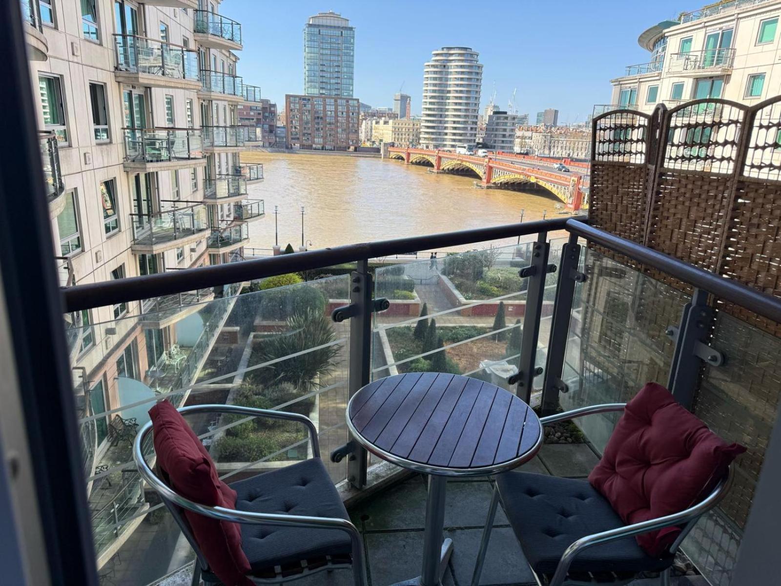 Apartment 2 Bedroom Flat In Vauxhall *